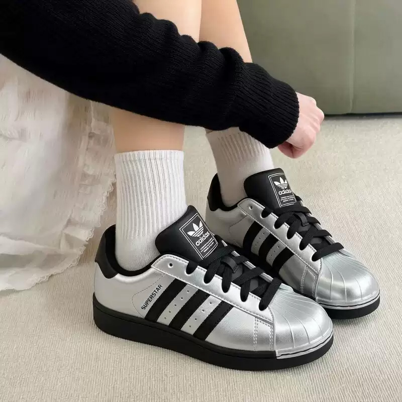 Scarpe da donna Adidas Clover  - Adidas Shoes Superstar recensione e prezzo